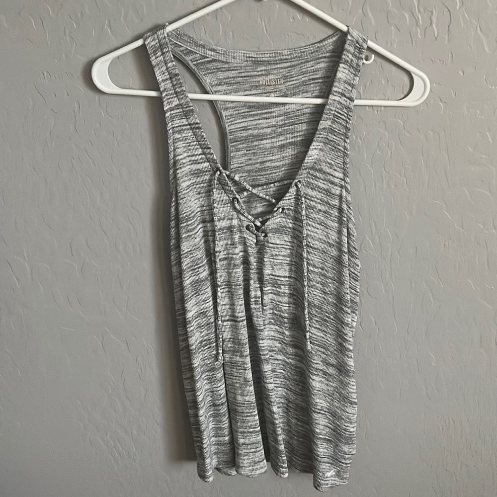 HOLLISTER tank top
